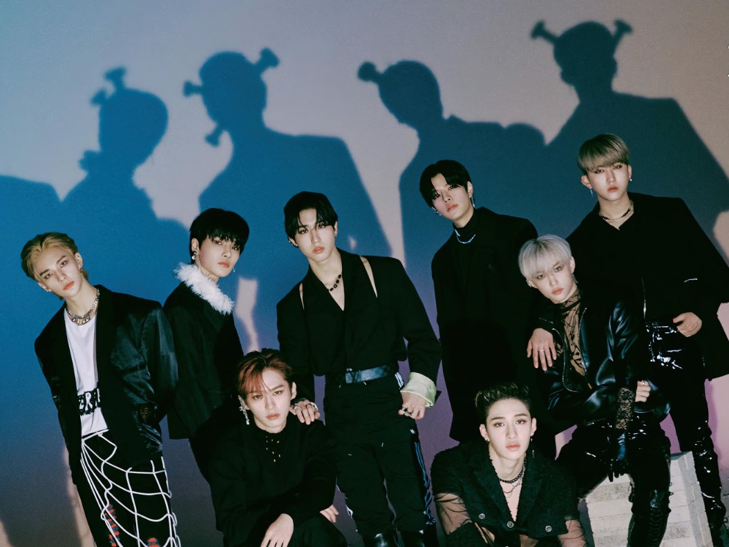 Stray Kids